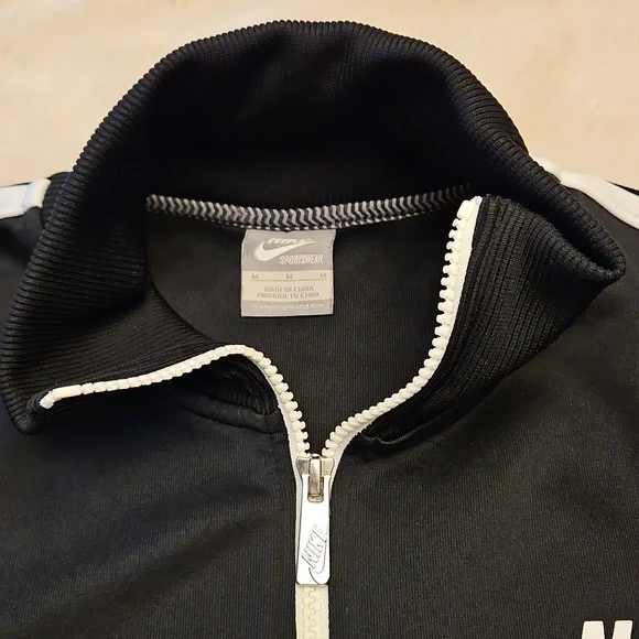 IUC Men's Classic Nike Black and White Zip-Up Tracksuit Top. Size M - Picture 5 of 5
